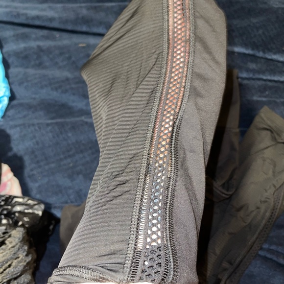 Victoria’s Secret Sport Leggings - Picture 3 of 5